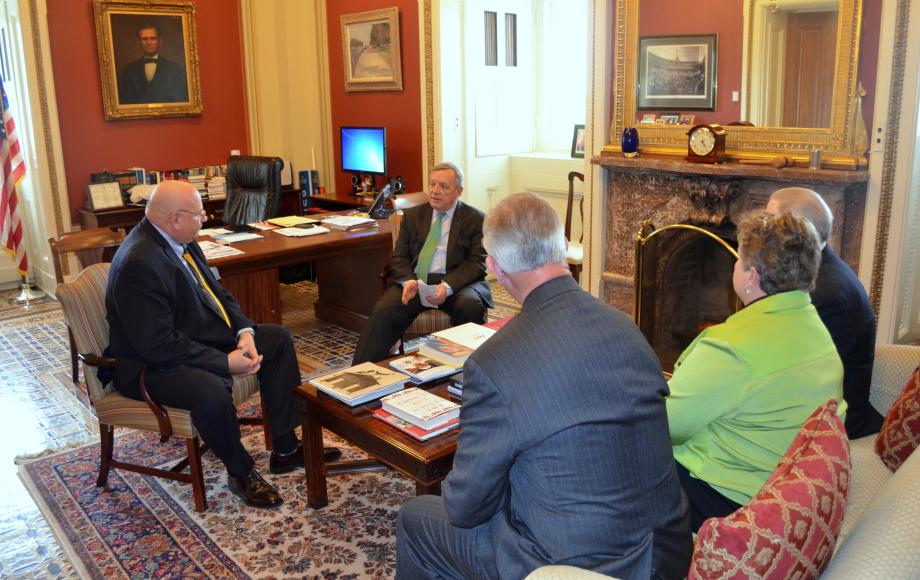 U.S. Senator Dick Durbin (D-IL) met with the Illinois Press Association, which represents over 500 Illinois newspapers. The group discussed media related issues such as the federal shield law.